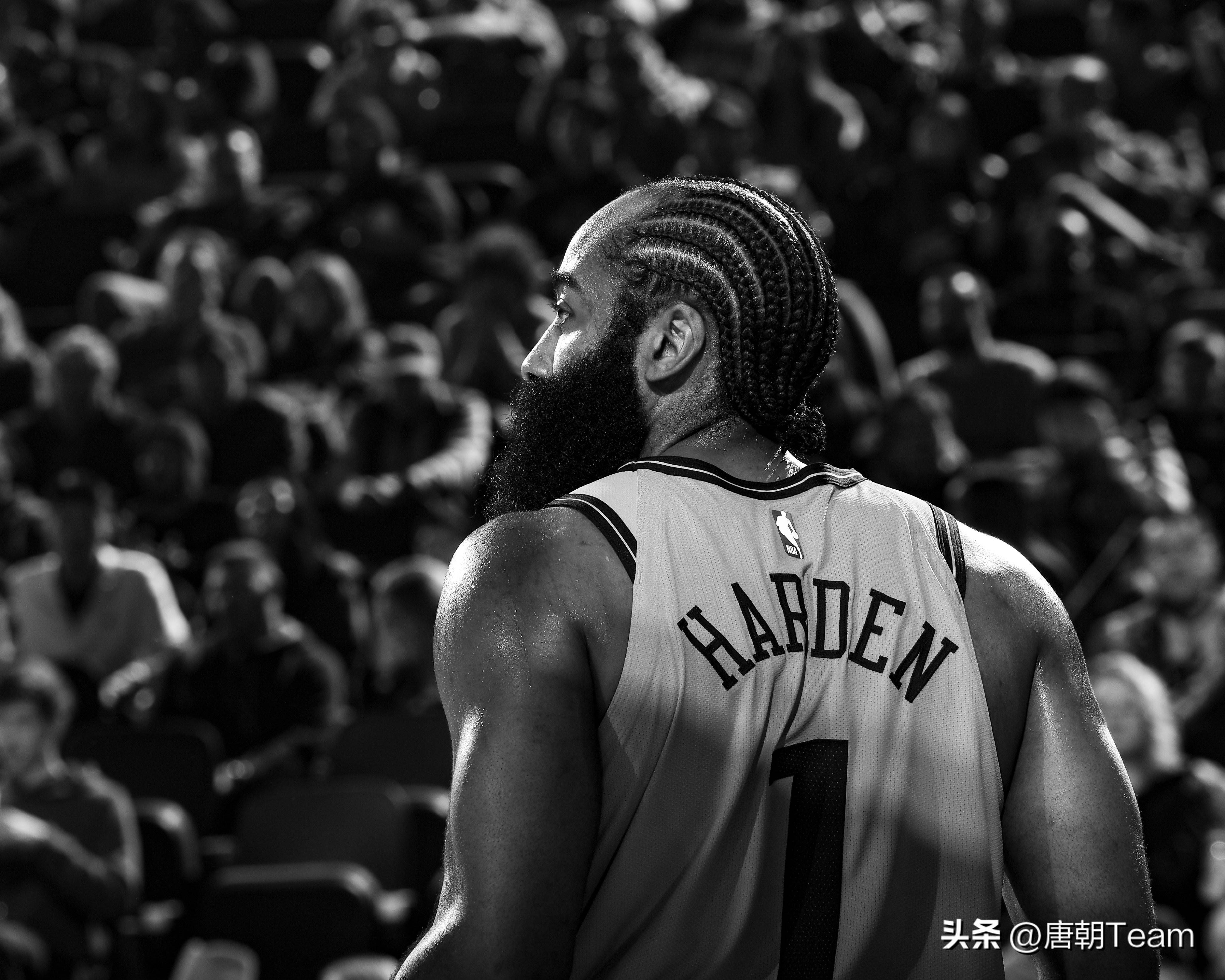 骑士轻取北京队,哈登统治全场 骑士轻取北京队,哈登统治全场