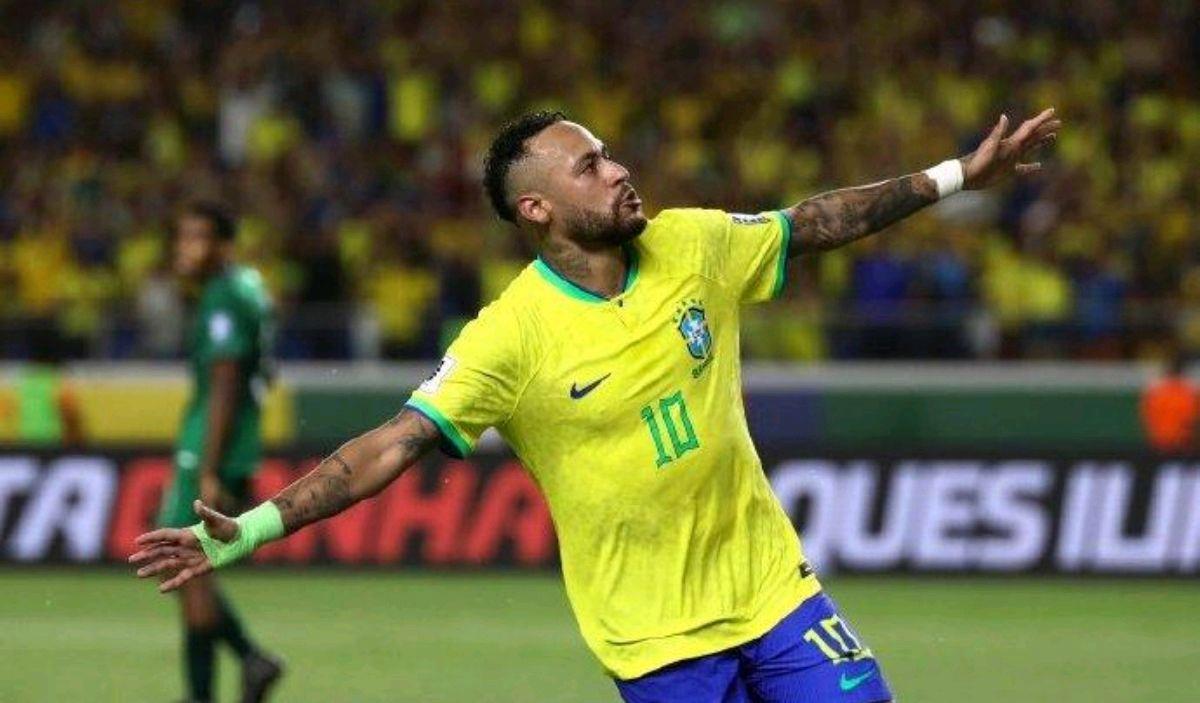 曼联险胜AC米兰，内马尔状态火热