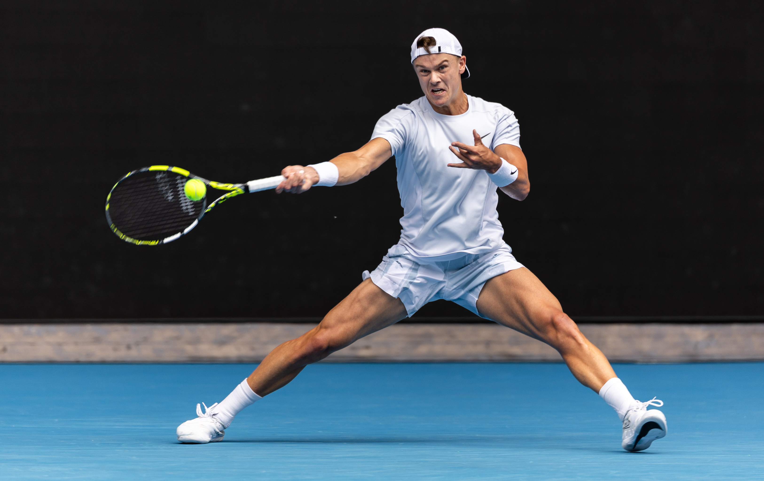 拉沃尔杯轻取澳网,辛纳状态火热 拉沃尔杯轻取澳网,辛纳状态火热