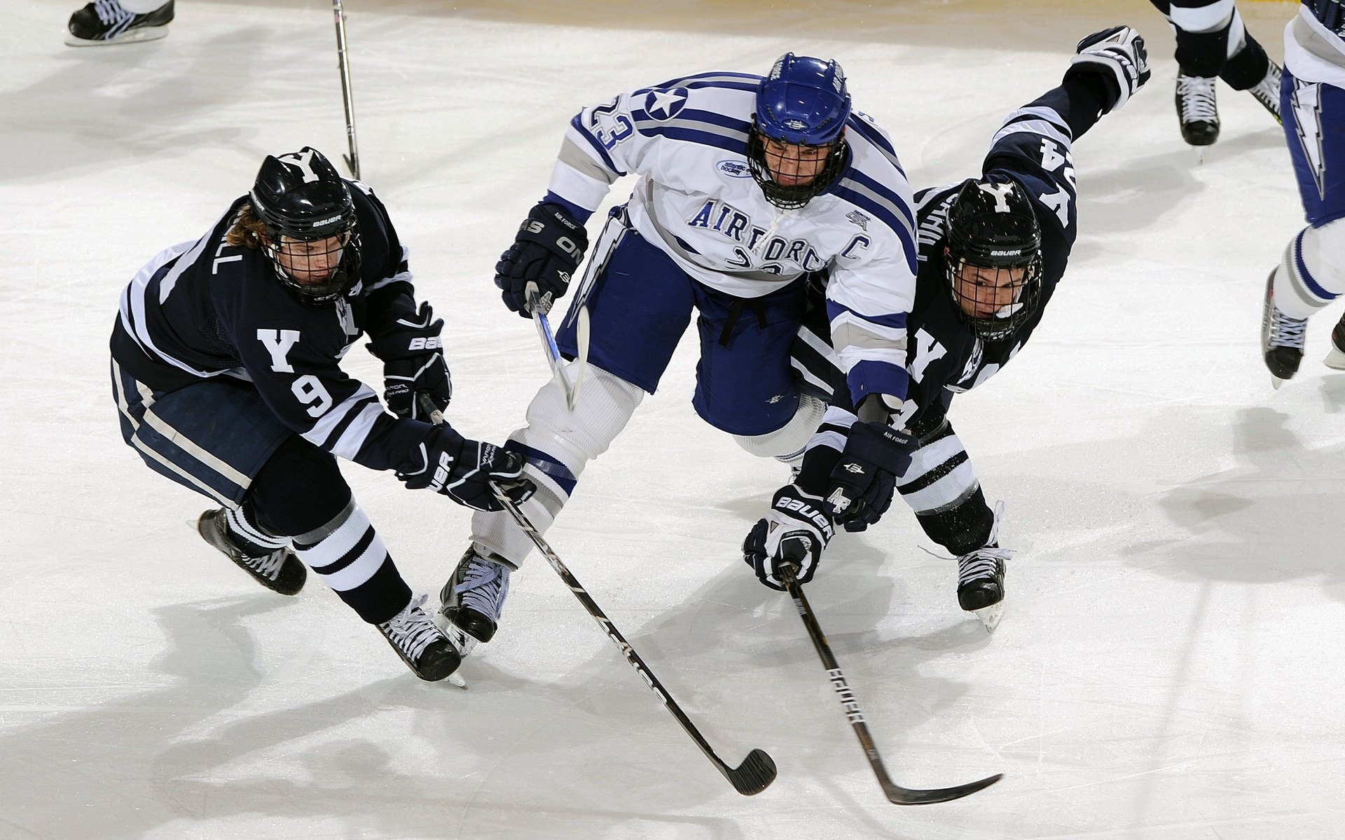 巴拉圭正面击溃亚特兰大，范戴克成为关键先生