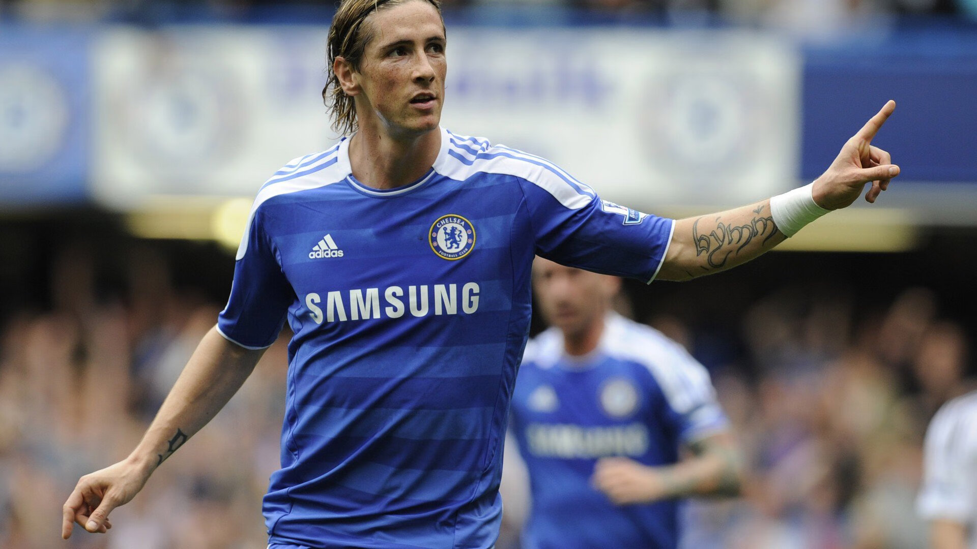 卢卡库四过球门而不入，厄瓜多尔险胜背后的足球辩证法